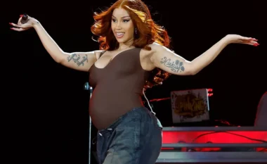 Cardi B bëhet nënë për herë të katërt me të dashurin Stefon Diggs