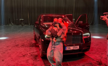 Kreshniku surprizon Dafinën me Rolls-Royce Cullinan