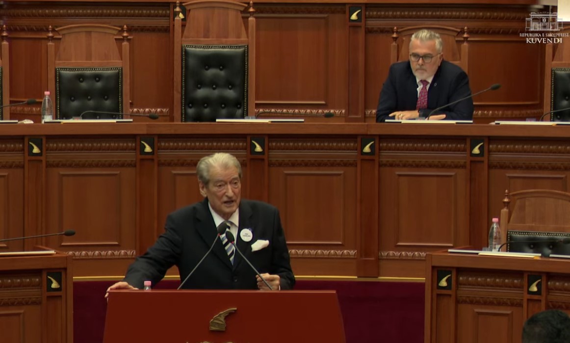 “Fola për binaritet, jo bipolaritet”- Berisha sqaron deklaratën për Gonzaton: Nuk fyeva askënd!