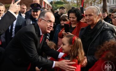 Presidenti Begaj merr urime nga mbarë bota për 28 Nëntorin; Trump, Perandori i Japonisë, Aliyev, Mattarella, Steinmeier, Erdogan dhe dhjetëra liderë dërgojnë mesazhe për Ditën e Flamurit