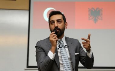 Strategjisti Turk Cem Bağcı në Shqipëri për Takime të Rëndësishme