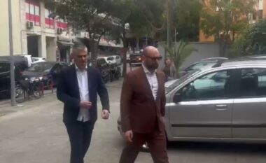 Kreu i ARRSH-së Gentian Gjyli paraqitet në SPAK (VIDEO)