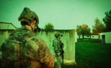 Forcat Operacionale Speciale të SHBA për Europën stërvitje me ushtrinë shqiptare në Zall Herr/ Ambasada e SHBA: Ushtrimi përforcoi angazhimin e përbashkët ndaj sigurisë dhe bashkëpunimit