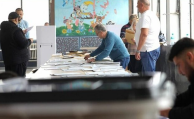 A do të ketë bashkëpunime të fshehta mes partive? Çfarë pritet të ndodhë në balotazhin e zgjedhjetve lokale në Maqedoninë e Veriut