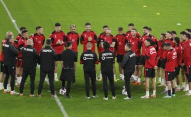 Sfida Shqipëri-Angli/ Nuk do jenë të gatshëm për ndeshjen e sotme, ja kë dërgon në tribunë trajneri Silvinjo