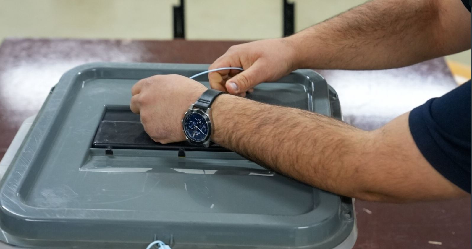 Balotazhi i zgjedhjeve lokale në Kosovë  dalin rezultatet e para zyrtare  KQZ  Në disa komuna ka përfunduar numërimi votave