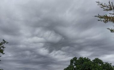 Parashikimi i motit 17 Nëntor 2025/ Kthjellime, vranësira dhe reshje shiu