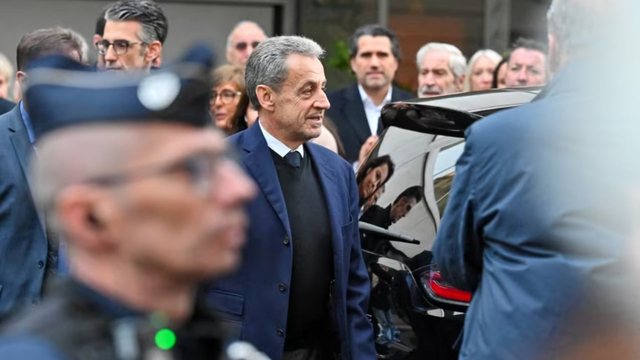 ish-presidenti-francez-nicolas-sarkozy-lirohet-nga-burgu-ne-pritje-te-apelimit