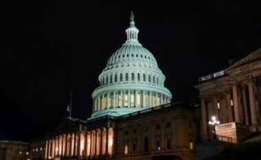 Senati amerikan miraton projektligjin për financim, pritet t’i japë fund mbylljes më të gjatë të qeverisë në histori