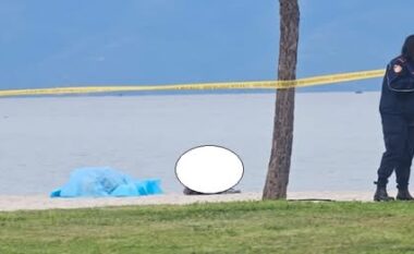 E rëndë në Vlorë/ Gjendet një person pa shenja jete në Lungomare (EMRI)