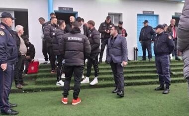 Dhuna në ndeshjen Iliria-Skënderbeu/ Policia jep detaje: Një futbollist i plagosur, tre të proceduar