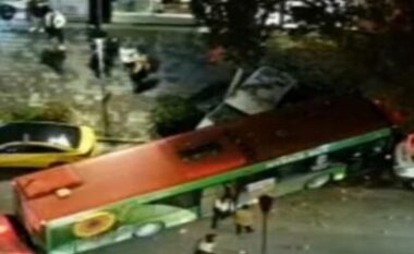 Aksidenti në Tiranë/ Mori përpara një person me biçikletë, arrestohet shoferi i urbanit