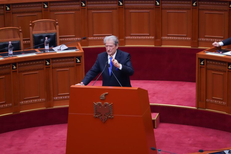 “Lepur i Surrelit”/ PD kërkon tërheqjen e Endri Shabanit nga gara për Avokat të Popullit