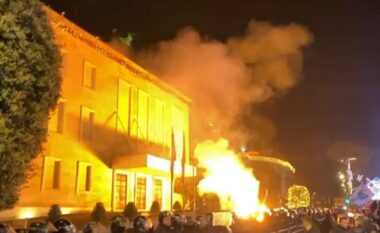 Protesta e Partisë Demokratike/ Policia arreston 4 persona, procedohen 7 të tjerë