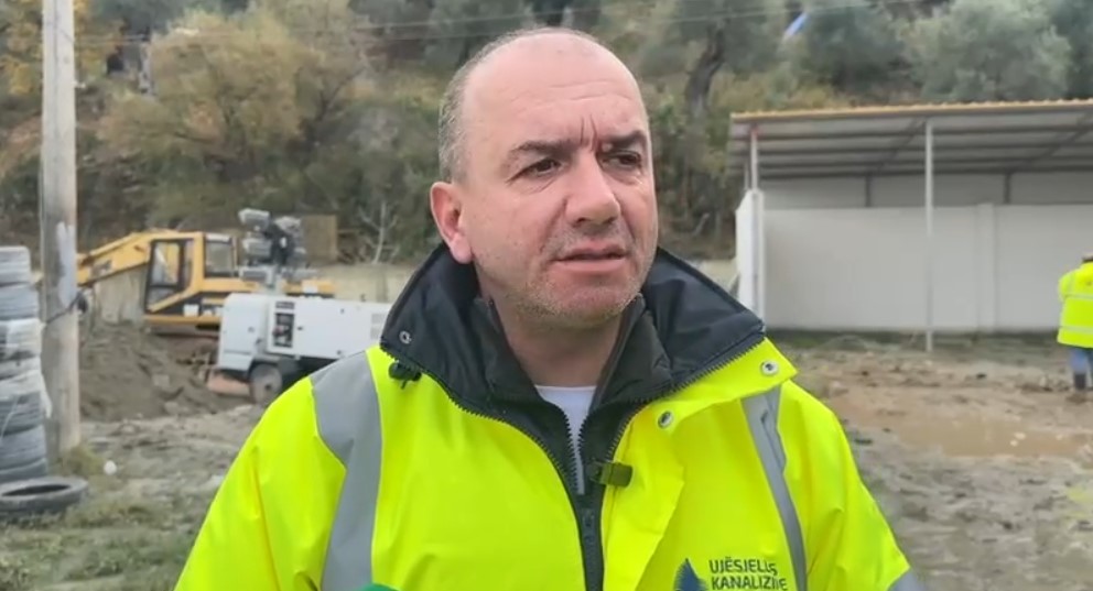 Vlora prej tre ditësh pa ujë/ Drejtori i Ujësjellësit: Po punojmë për gjetjen e një rruge alternative furnizimi