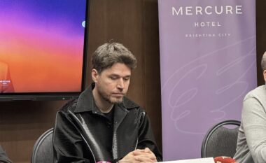 Alban Skenderaj sjell “Motiv” në Prishtinë: E nisëm për dy netë, nuk e mendoja kurrë që do përfundonim duke bërë katër