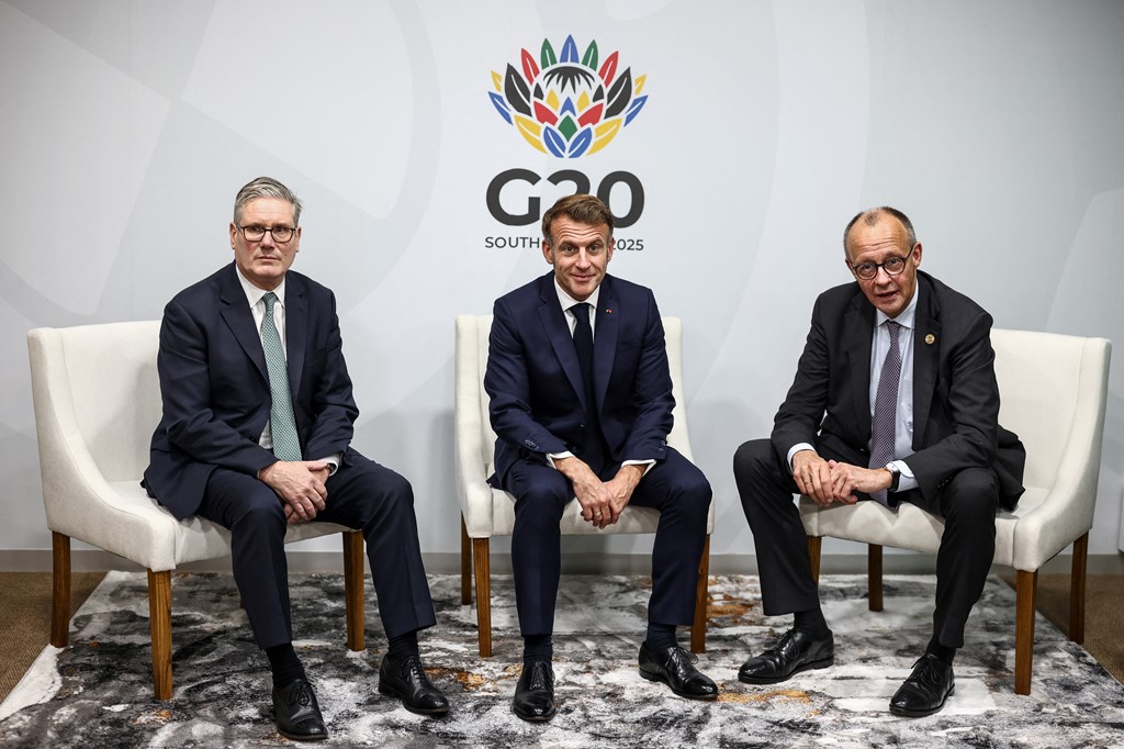 Zelensky nesër në Londër  Starmer bën bashkë edhe aleatët e Kievit  Macron e Merz