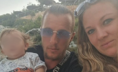 “Ndodhi për 30 sekonda”, flet nëna e dyvjeçarit shqiptar i cili u s*lmua nga qeni