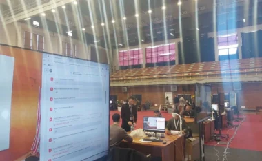 Fillon numërimi i votave për kandidatët për deputetë