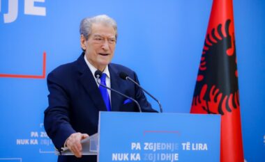 “Niseni vitin si misionarë” Berisha mesazh shqiptarëve: Në 2026 t’i bëjmë funeralin organizatës kriminale ‘Rilindja’ dhe kreut Rama