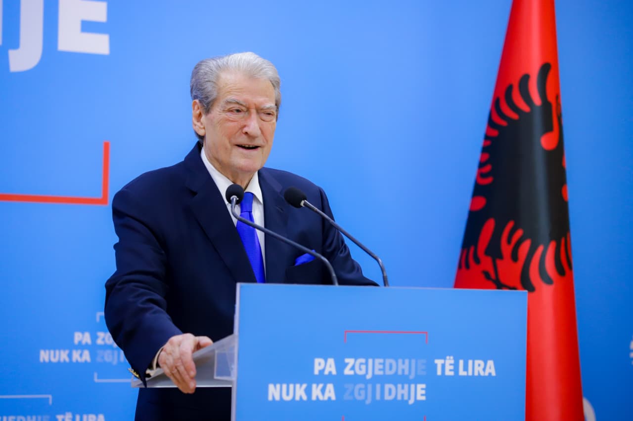  Niseni vitin si misionarë  Berisha mesazh shqiptarëve  Në 2026 t i bëjmë funeralin organizatës kriminale  Rilindja  dhe kreut Rama