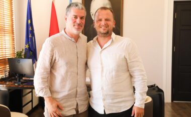 Brunilda Mersini u zgjodh kryebashkiake e Vlorës, Elis Halili jep dorëheqjen nga detyra e kryetarit të komanduar