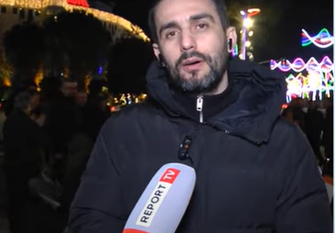 Protesta përpara kryeministrisë/ Lapaj: Jemi në kufijtë e një dëmtimi të pakthyeshëm të rinisë, qeveria i është turrur GJK për ta imponuar