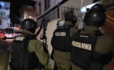 RENEA aksion në Dobraç dhe Fushë Kuqe, dy persona të arrestuar/ Sekuestrohen edhe armë