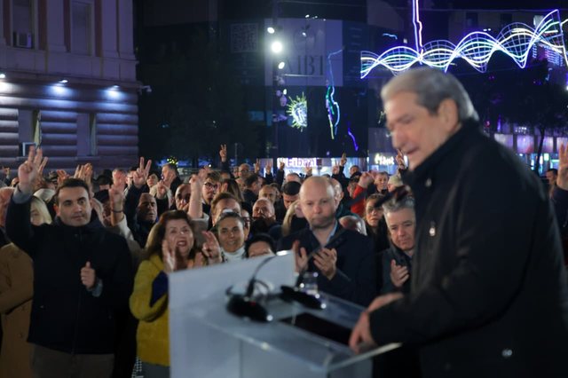 “Të përgatitemi për protestën e 22 dhjetorit”, Berisha: Rama po përpiqet të gjejë strehim politik, do japë llogari edhe nëse shkon prapa diellit