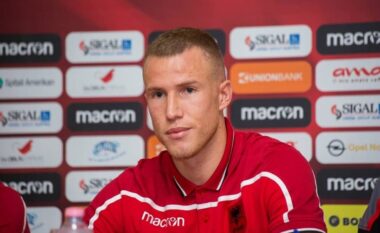 Bekim Balaj nderohet me “Këpucën e Artë” në prezencën e legjendës Esteban Cambiasso: Vioresin Sinani idhull për mua, pres të bëhem baba