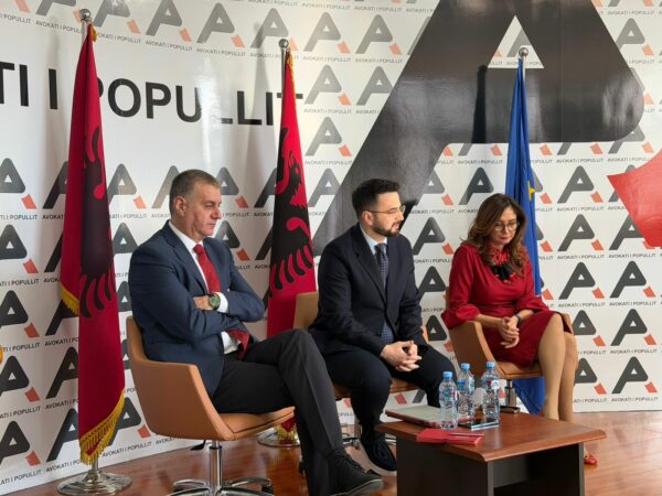 Pas betimit mes kaosit në Kuvend  Endrit Shabani merr zyrtarisht detyrën si Avokat i Popullit