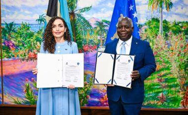 Vjosa Osmani ndan lajmin e mirë, Bahamas njeh Kosovën si shtet!