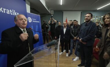 Qytetari-Salianjit në Shkodër: Erdha për ty këtu, nuk do vija as për Berishën apo Ramën! Nuk jam partiak, koha për t’ia lënë drejtimin të rinjve