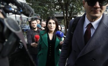 Skandali për tenderat e AKSH-it,  SPAK e la në “arrest shtëpie”, Mirilda Karçanaj i delegon kompetencat vartëses (EMRI)