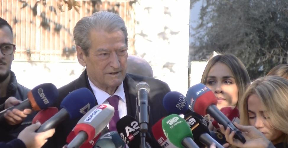 Berisha: Pasuri me rrogën e shtetit? Kam blerë vetëm 40 m² ndërtim, Rama dhe Balluku vodhën, më 22 dhjetor shqiptarët do t’i japin përgjigje qeverisë