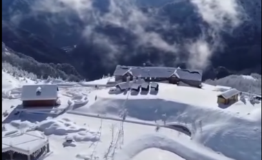 Pamjet “magjike” nga Alpet shqiptare nën petkun e dëborës (VIDEO)