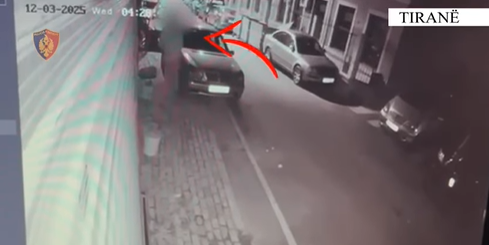 Thyente xhamat e makinave dhe ndërtesave e më pas kryente vjedhjet, arrestohet 34-vjeçari në Tiranë