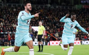 Jam mbi re, Armando Broja në “qiellin e shtatë” pas golit të parë me Burnley, e duartroket edhe trajneri Parker: Ishte i shkëlqyer (VIDEO)