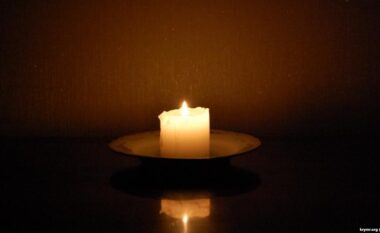 E trishtë/ Ndahet nga jeta reperi i njohur në moshën 26-vjeçare, shkaku mbetet mister (FOTO)