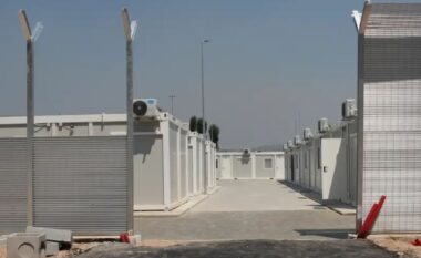 Emigrantë nga Siria, Libani dhe Gaza/ Shqipëria parashikon ngritja e 20 qendrave të reja pritëse, ja tre qytetet ku do të vendosen kampet