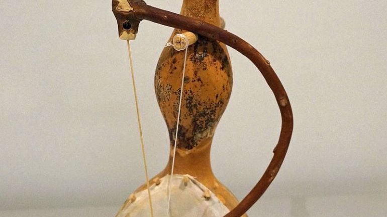 Lahuta shqiptare zyrtarisht pjesë e trashëgimisë kulturore të UNESCO s