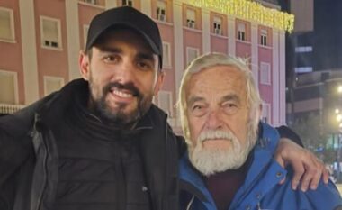 Një foto “mollë sherri” mes Adriatik Lapajt dhe Viktor Zhustit/ Aktori:  Më ke sjellë mjaft armiqësi, qejfmbetje dhe komente negative, e përdore si “shashkë progandistike”