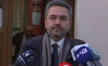 Zgjedhjet e parakohshme në Kosovë, kryetari i KQZ voton i pari: Qytetarët të shfrytëzojnë të drejtën e tyre