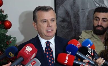 “Zero bashkëpunim me PS”/ Balla ironizon deklaratën e Berishës: Do u kalojnë emocionet pas gjelit të detit dhe bakllavasë