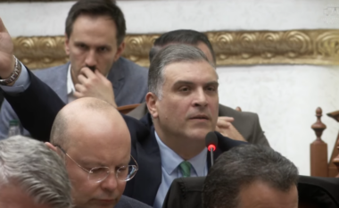 “Kush do jap llogari për shembjen e rrugës Qukës-Qafë Plloçë?”- Ministrat mungojnë në Kuvend, Blushi: Ku përfunduan 260 milionë euro?