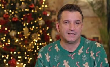 Erion Veliaj uron nga burgu Krishtlindjen: Drita gjithmonë fiton mbi errësirën, shpresa lind edhe në momentet më të vështira