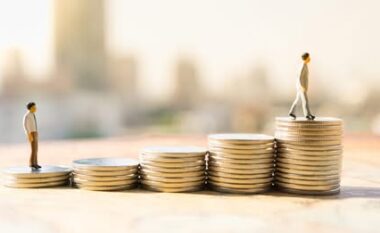 Paga reale mesatare sot vlen 140 euro më pak se në 2020-ën/ Rritja e çmimeve të ushqimeve dhe qirave zbeh vlerën e të ardhurave