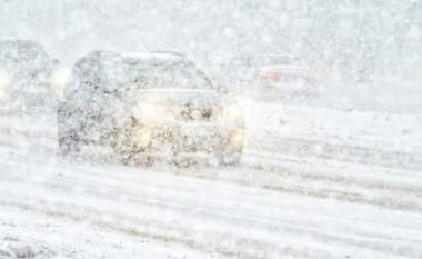 Dëborë dhe akull, i ftohti ekstrem mbërthen Francën