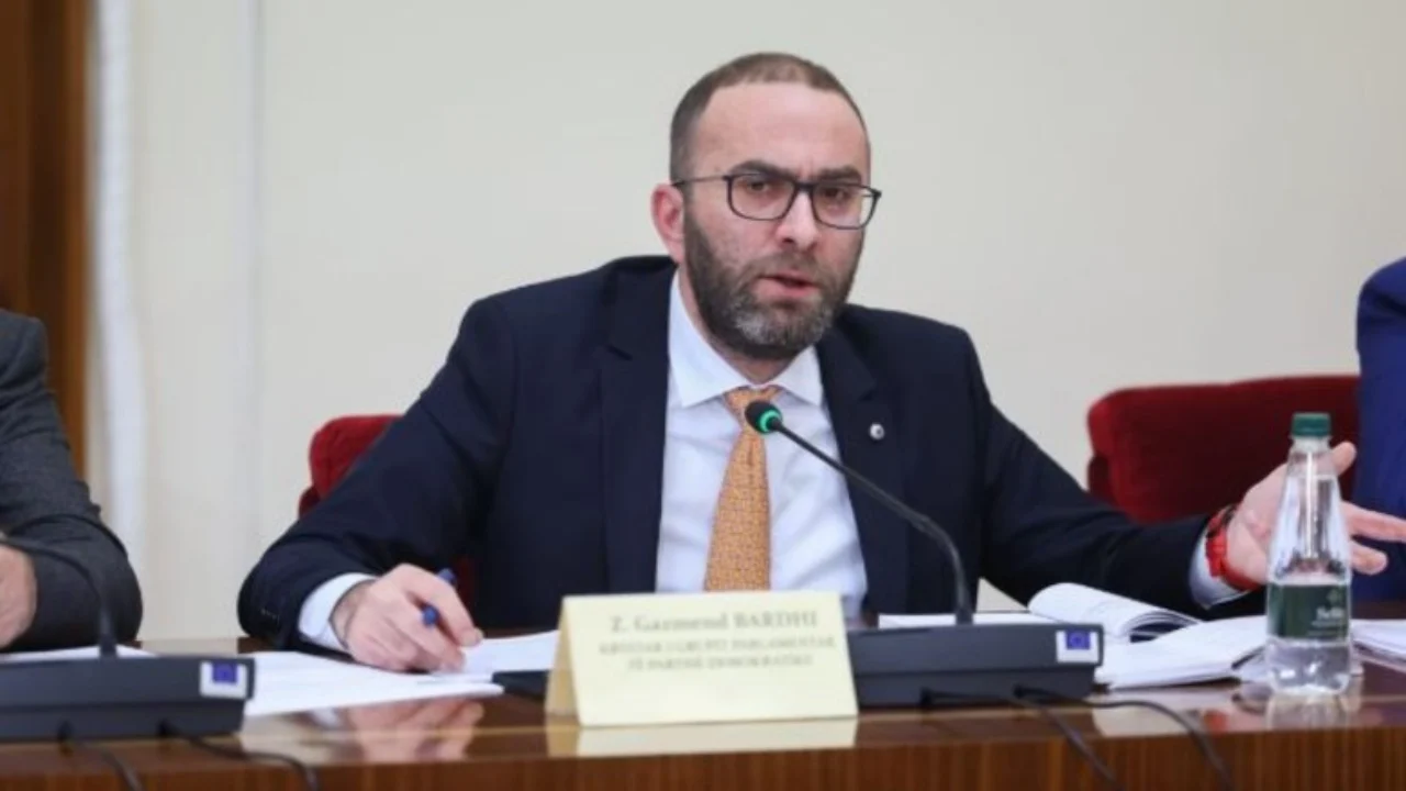 SPAK i tha “Jo” komisionit “Xhafaj”/ Reagon kreu i grupit të PD: Intimidimet ndaj prokurorisë, nuk e shpëtojnë dot qeverinë