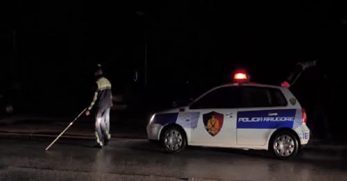 Aksidenti me një viktimë në Durrës/ Policia jep detaje: 18-vjeçarja ndërroi jetë në vendngjarje, 3 të plagosur, mes tyre dhe dy këmbësorë